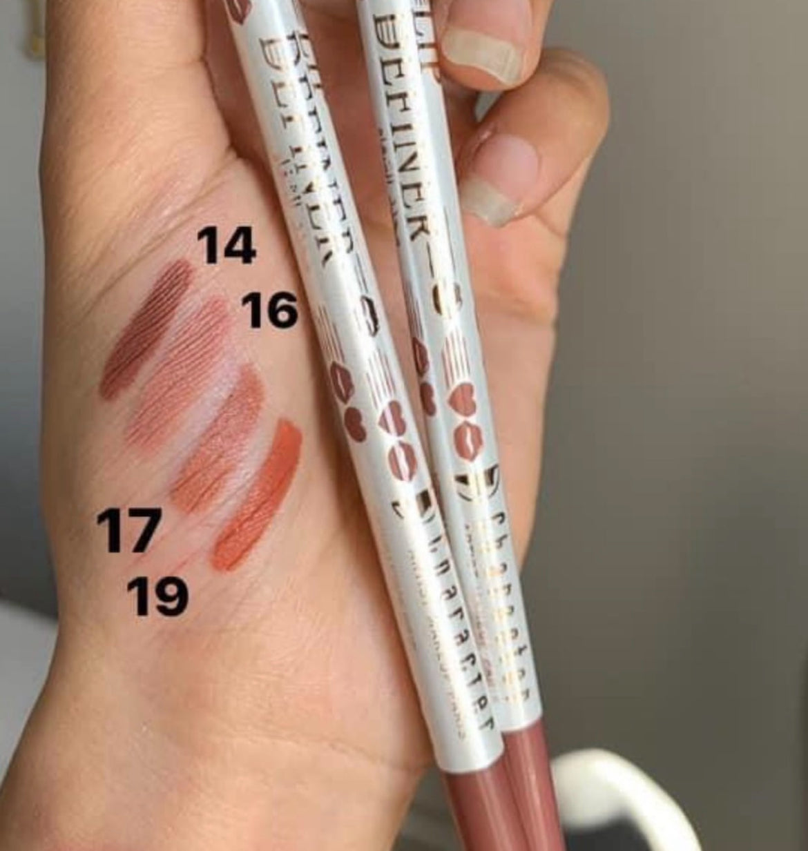 Character - Lip Definer (LLP)