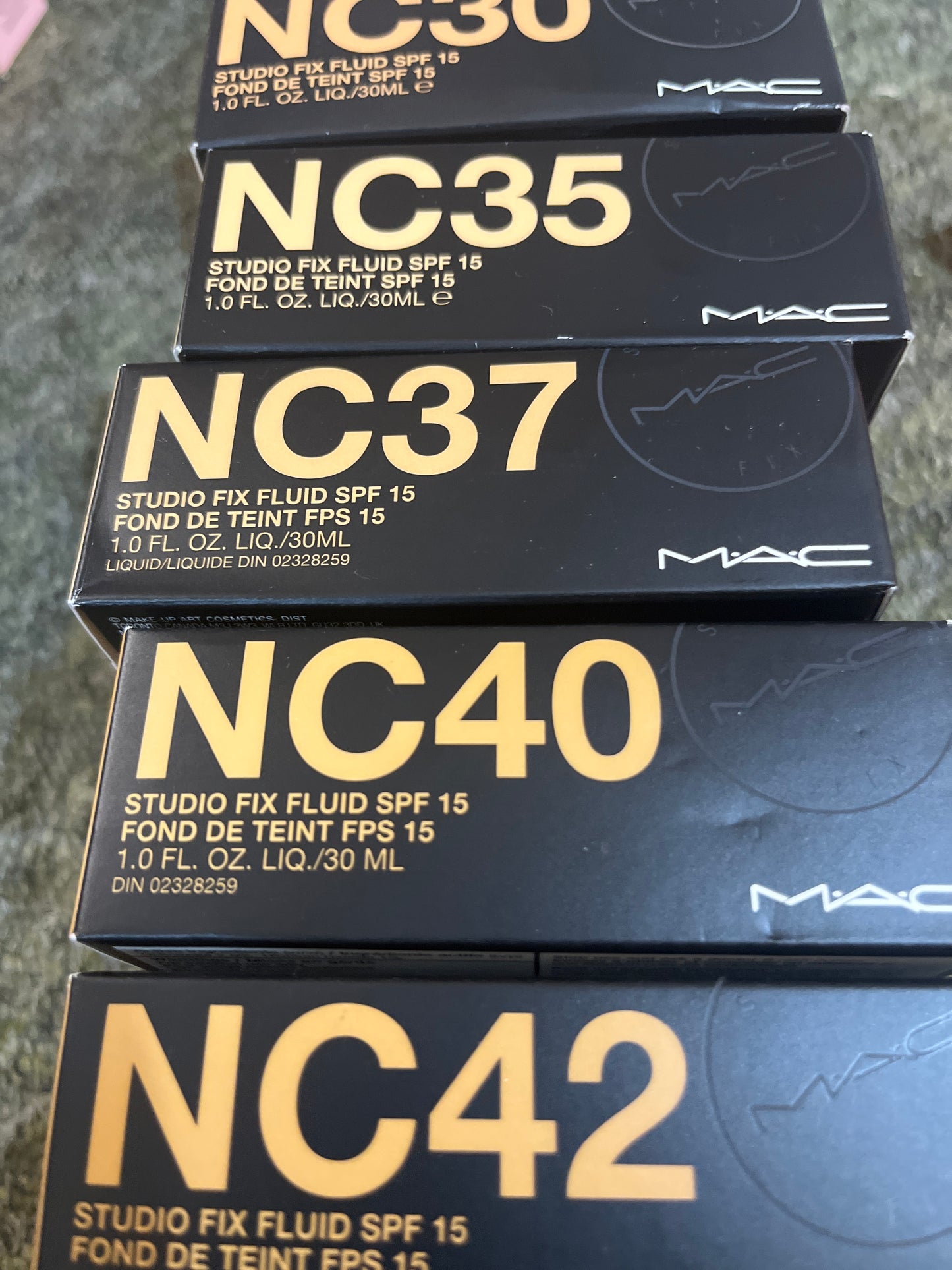 MAC Studio Fix Fluid SPF15 Foundation