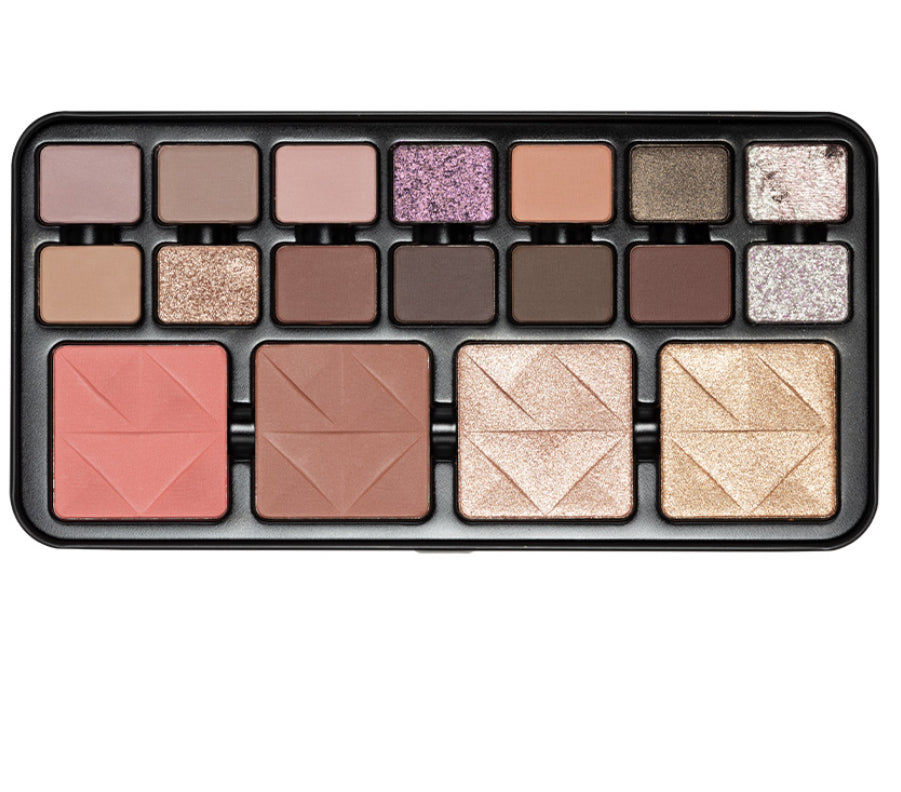Character Pro Blush/Highlighter & Eyeshadow Palette – C-A-303
