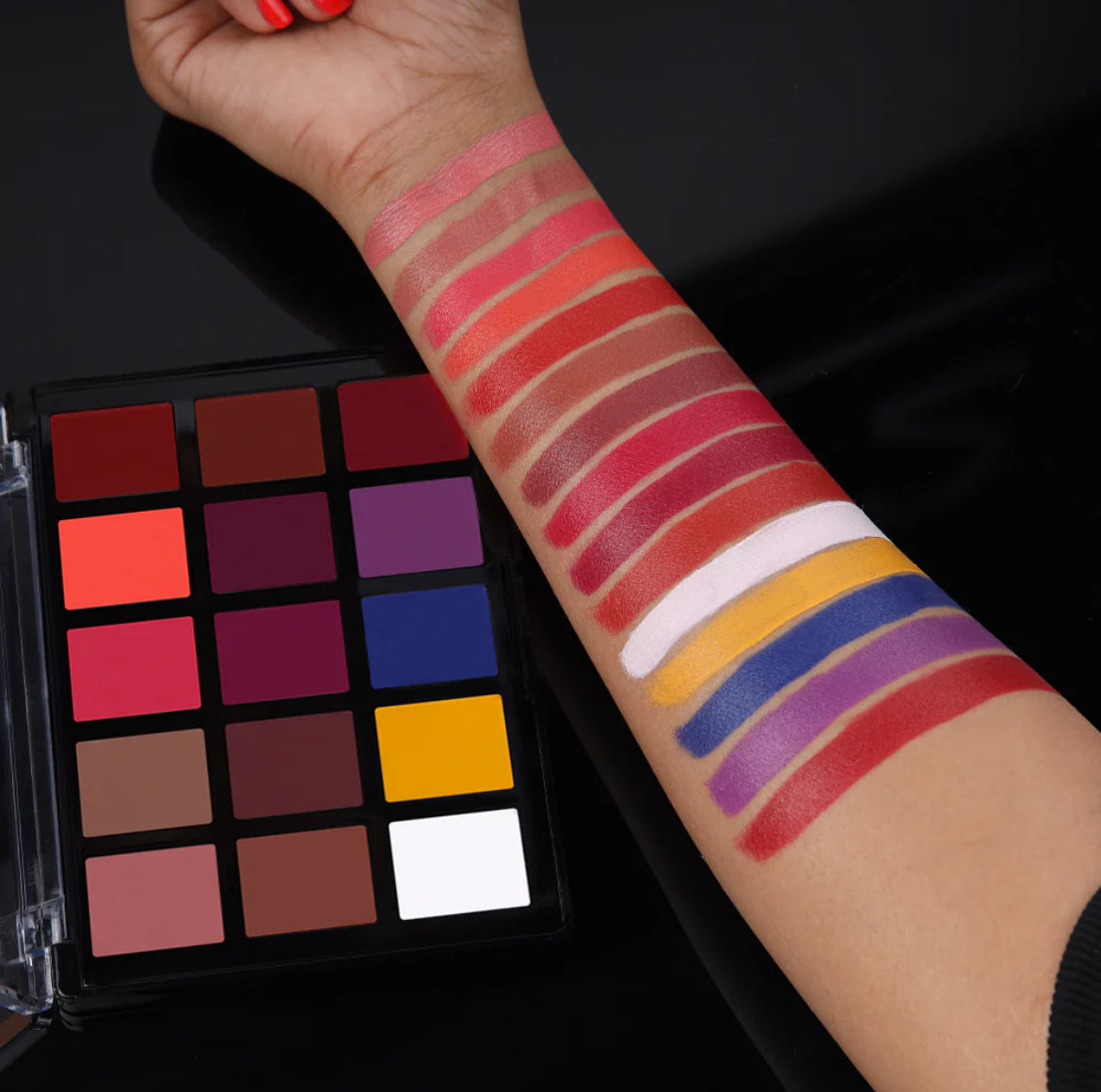 Character - 15 Color Lip Define Palette - DDL001
