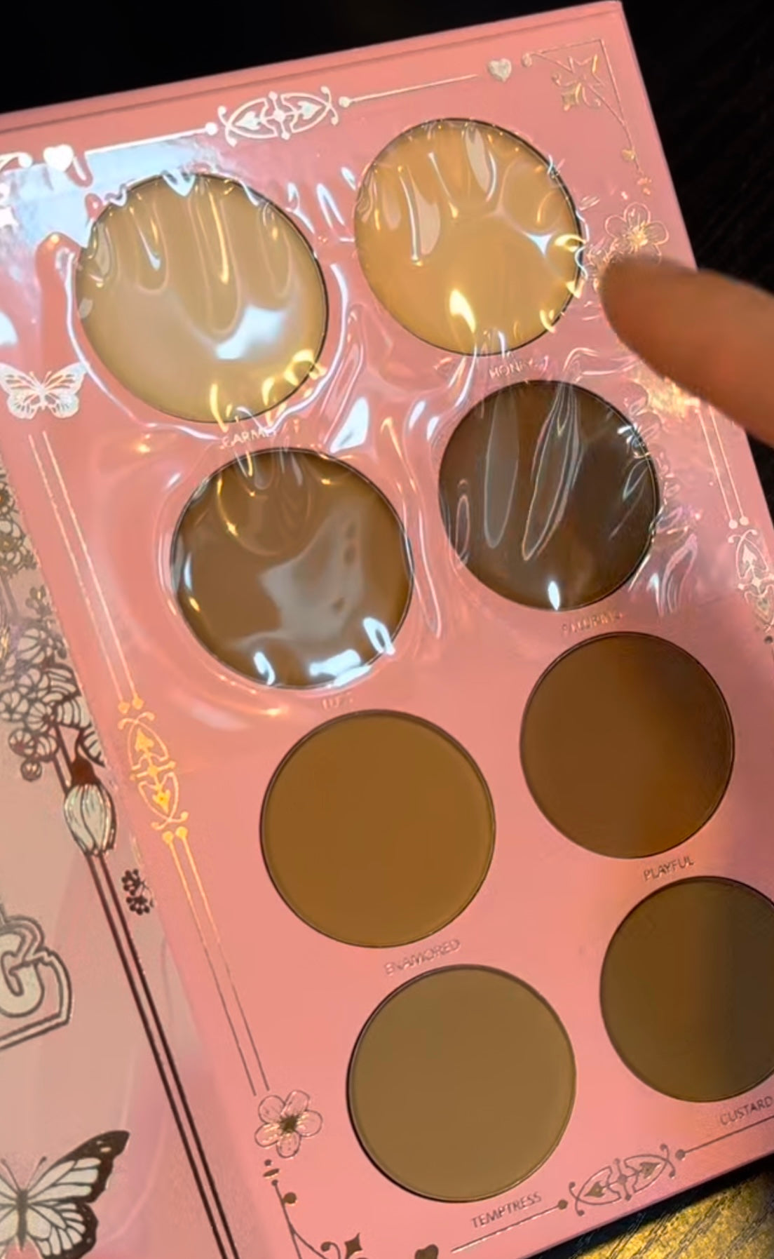 Rose Berry Holy Love Makeup Palette