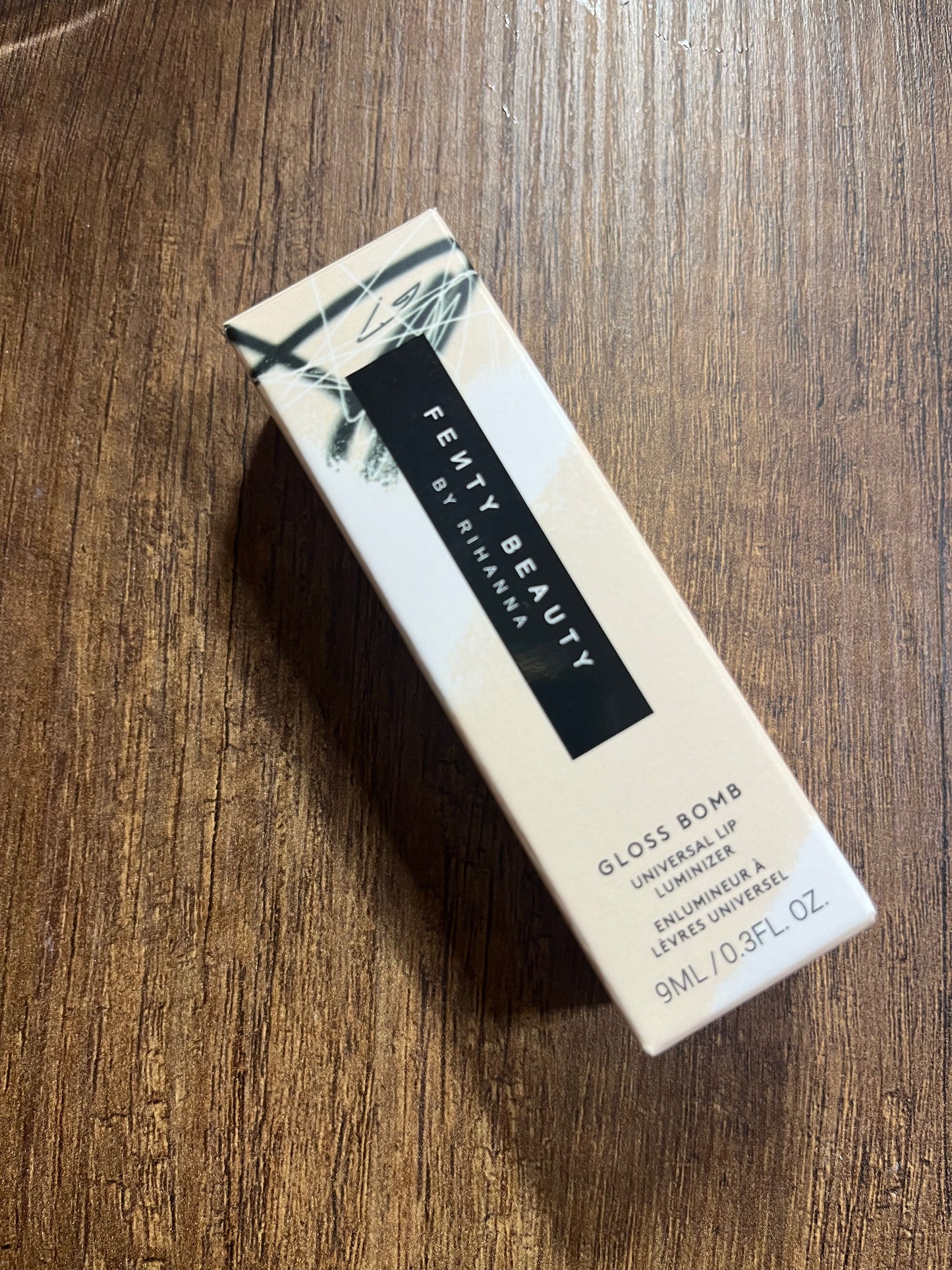 Fenty Beauty by Rihanna
Gloss Bomb Universal Lip Luminizer